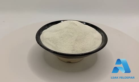 鈉長(zhǎng)石與同類產(chǎn)品性價(jià)比比較